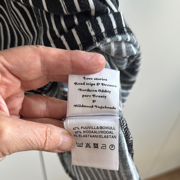 Nordic Tricot by Ivana Helsinki Mini Black White Striped Dress with 3/4 Sleeves - Picture 7 of 14